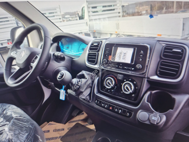 Furgoneta Citroën 140 L2H2 Kühlkasten