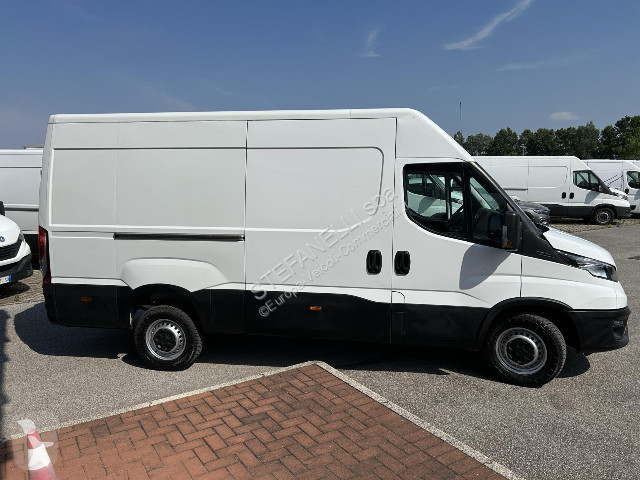 Veicolo commerciale Iveco DAILY 35S14 V