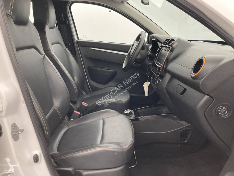 Užitkové vozidlo Dacia Spring Achat Intégral