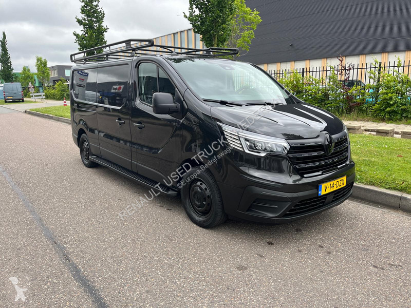Autoutilitară Renault Black Edition 2.0dci L2...