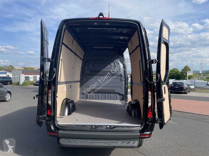 Autoutilitară Mercedes 319 CDI 4x4 3665 Klima...
