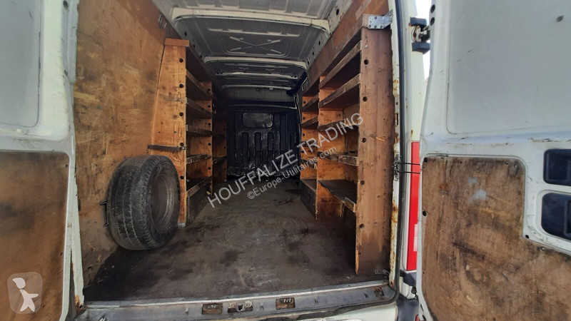 Veicolo commerciale Iveco 35S12