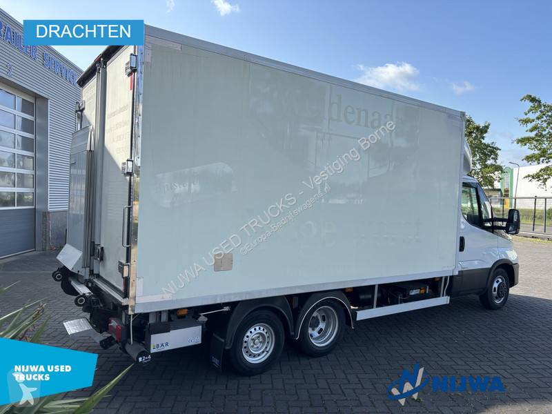 Véhicule utilitaire Iveco 35C16 BE-Combi