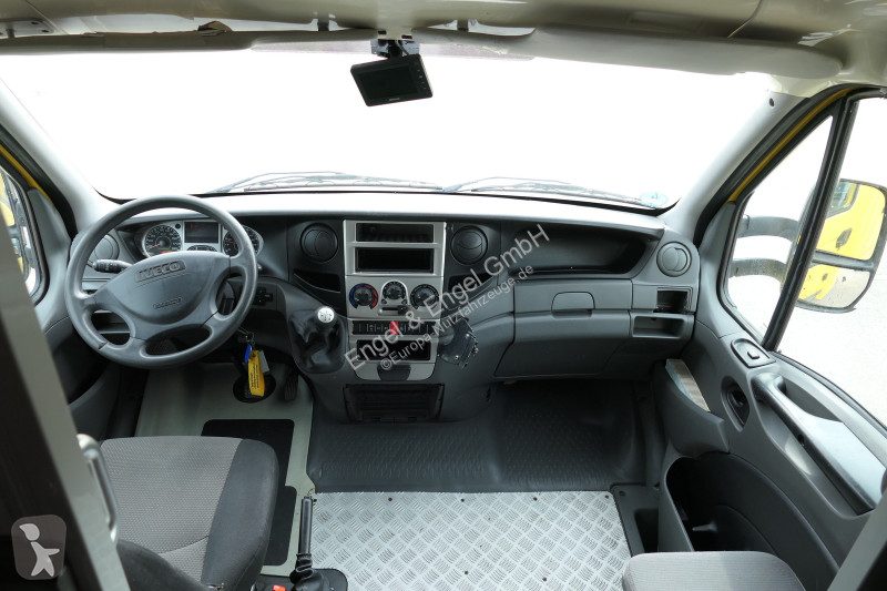 Veicolo commerciale Iveco Daily 35 S11 C30C...