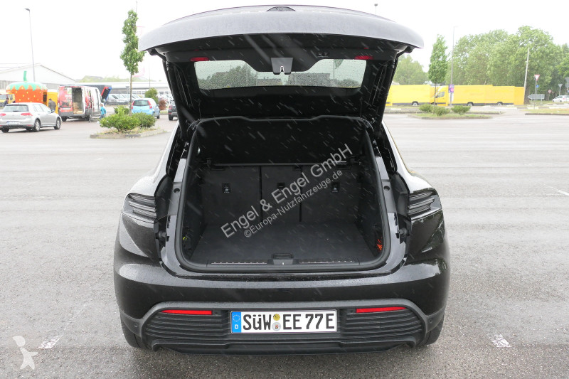 Véhicule utilitaire Porsche Macan 4 Electric -...