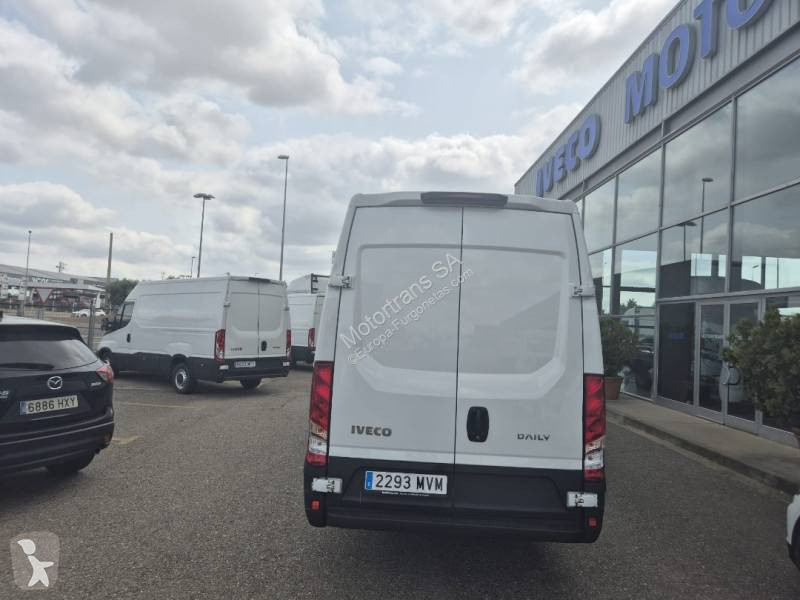 Furgoneta Iveco