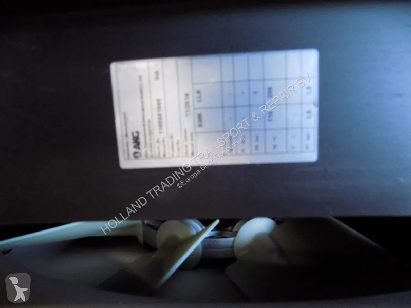 Veículo utilitário Mercedes mercedes radiator...