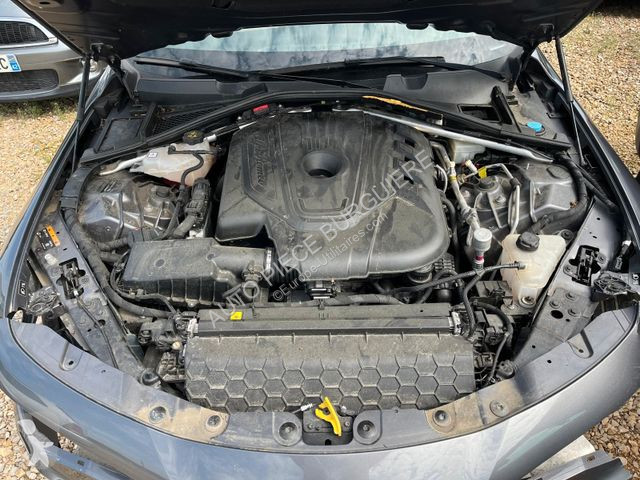 Véhicule utilitaire Alfa-Roméo ROMEO Giulia 2.2...