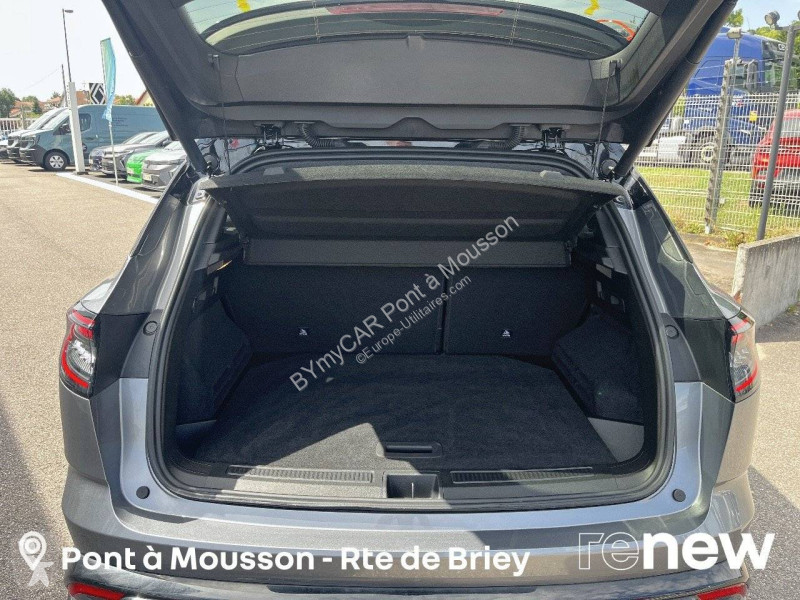 عربة نفعية Renault Austral E-Tech hybrid 200