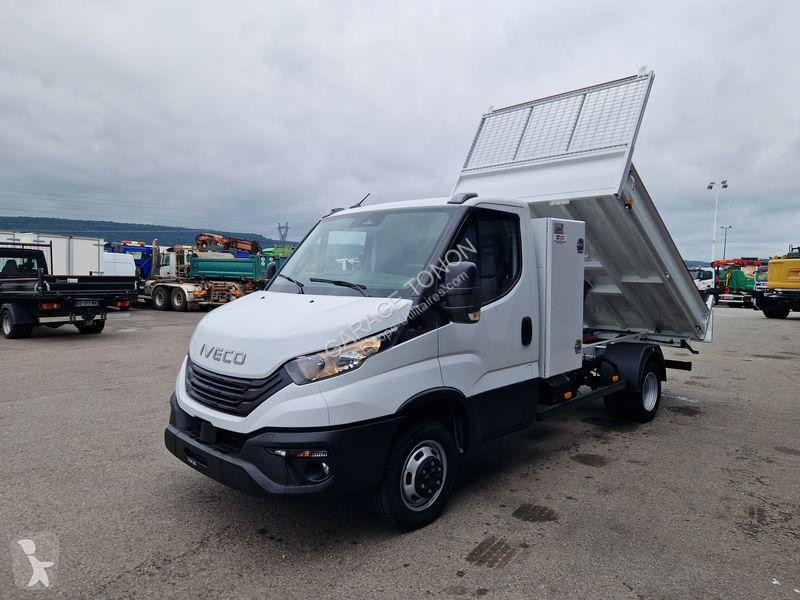 Véhicule utilitaire Iveco 35C16