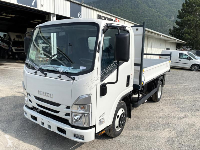 Véhicule utilitaire Isuzu CAMION UTILITAIRE...