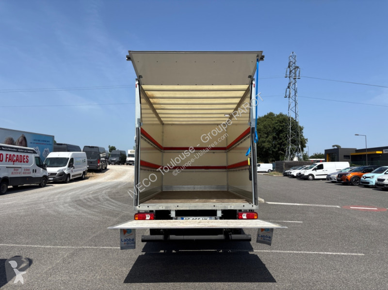 Veicolo commerciale Iveco 35C16H3.0 empattement...