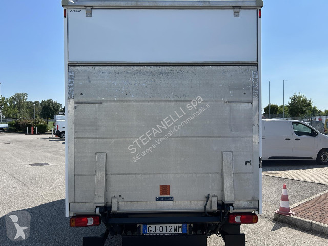 Veicolo commerciale Iveco DAILY 35C14H BOX +...