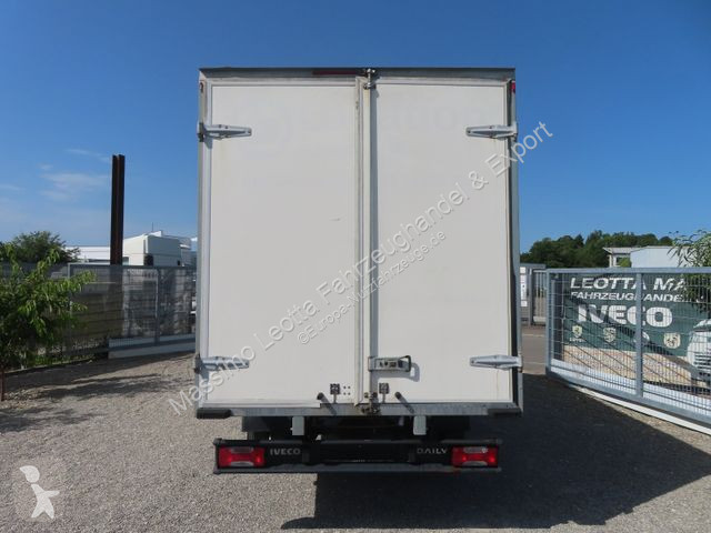 Nyttofordon Iveco 35C16 2,3    Koffer   FZ.98
