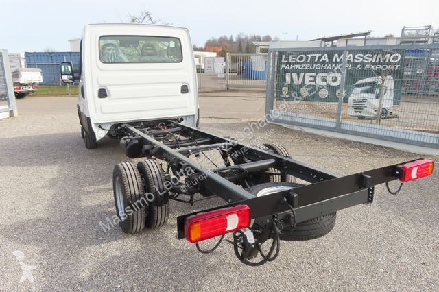 Furgoneta Iveco 35C18 3,0  Mod 2024 . Rd.3750...