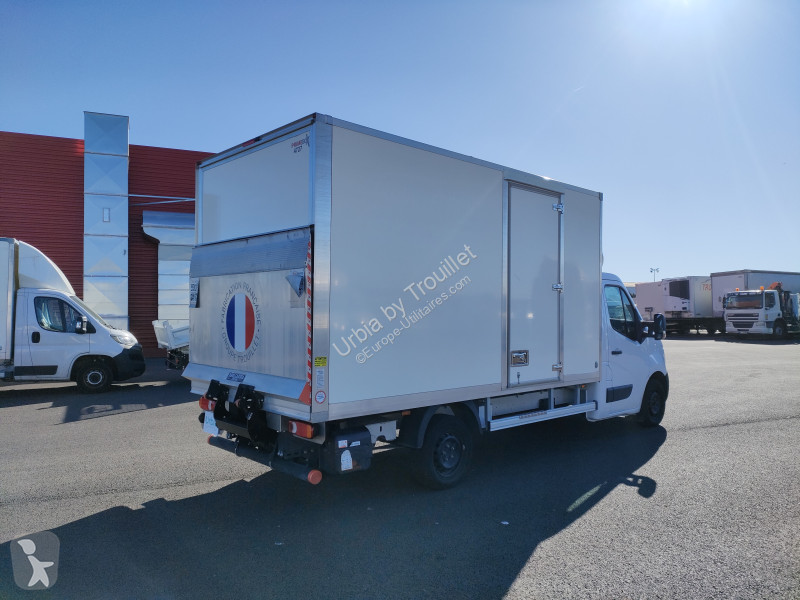 Véhicule utilitaire Nissan INTERSTAR CHASSIS...