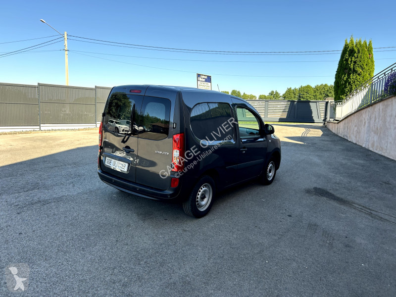 Véhicule utilitaire Mercedes Compact 109 1.5...