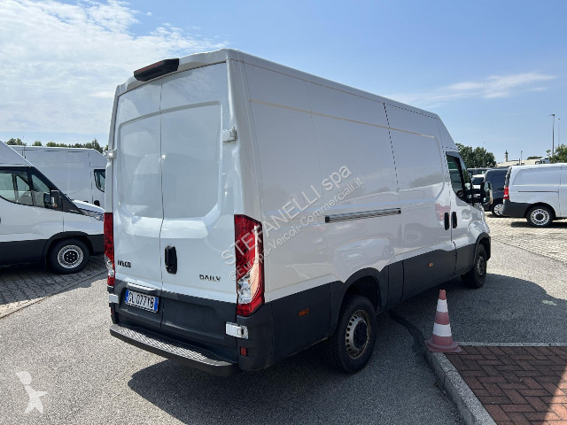 Veicolo commerciale Iveco DAILY 35S14 V