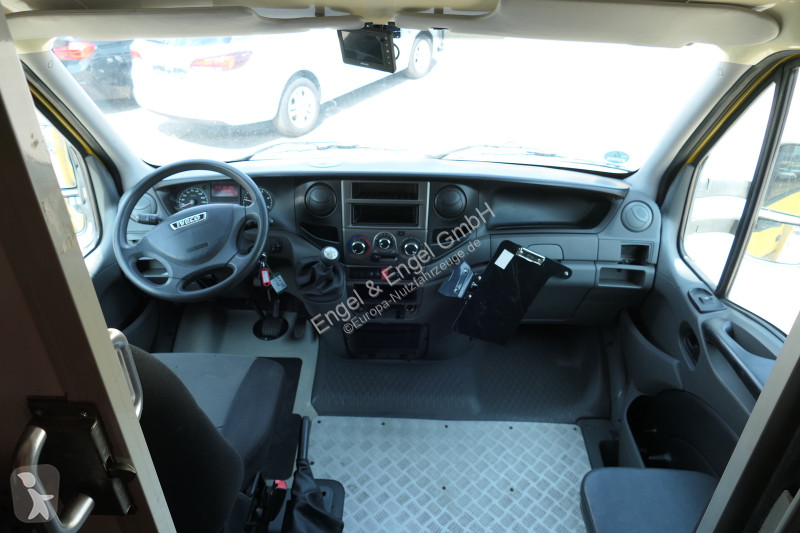 Užitkové vozidlo Iveco Daily 35 S11 C30C...