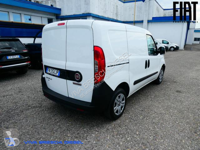 Veículo utilitário Fiat DOBLO