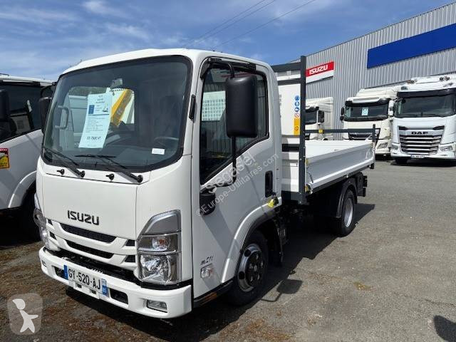 Véhicule utilitaire Isuzu