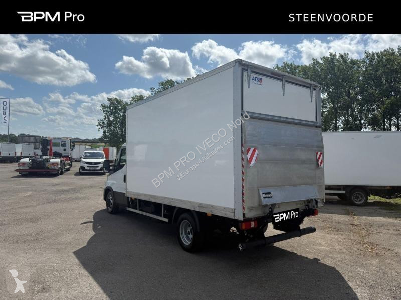 Veículo utilitário Iveco CCb 35C16H empattement...