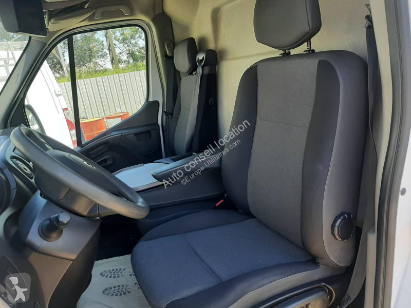 Véhicule utilitaire Renault L2 H2 2.3 DCI 130...