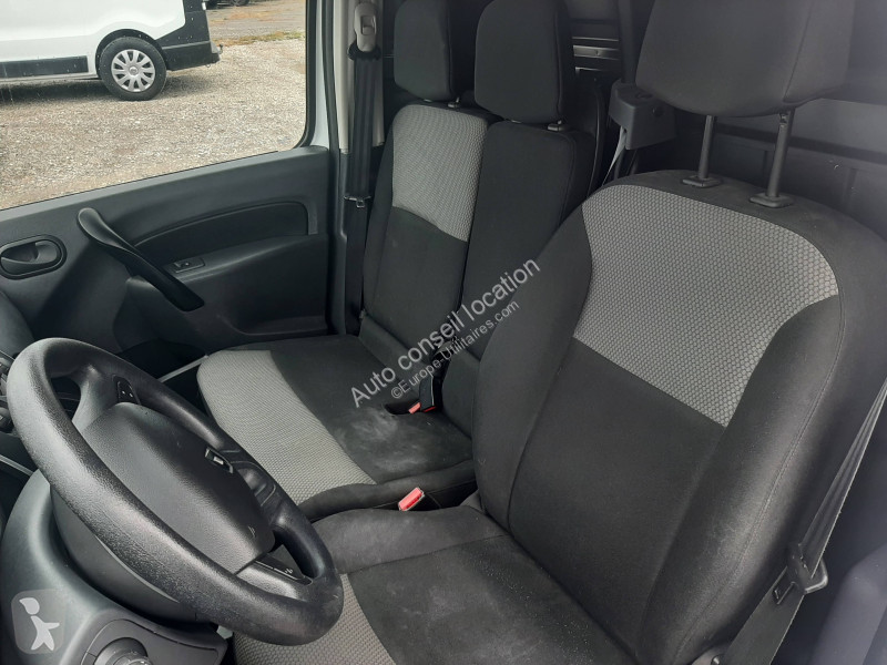 Véhicule utilitaire Renault L1 DCI 90 EXTRA...