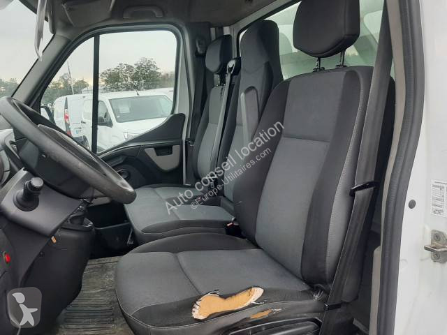 Autoutilitară Renault BENNE 8M3 - 2.3 DCI 125 R.J
