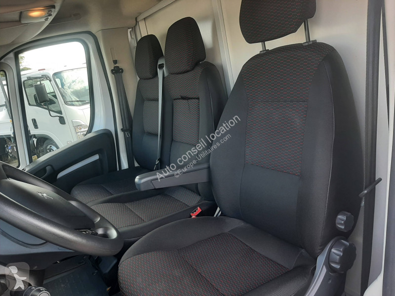Véhicule utilitaire Peugeot PLANCHER CAB 20 M3...