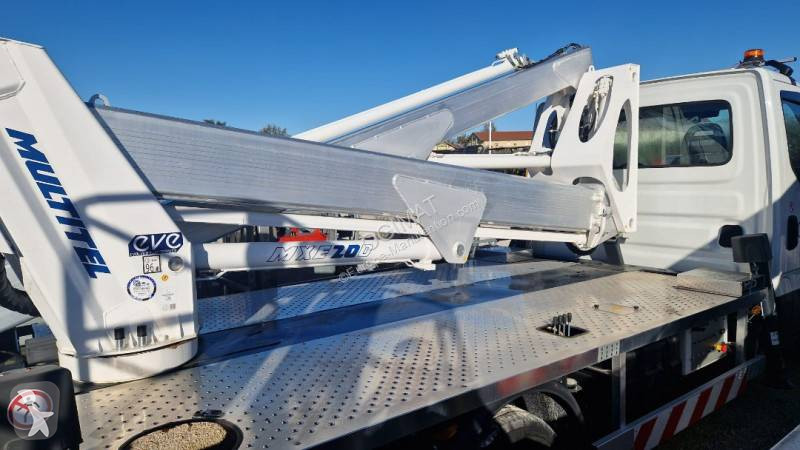 Véhicule utilitaire Iveco MXE200