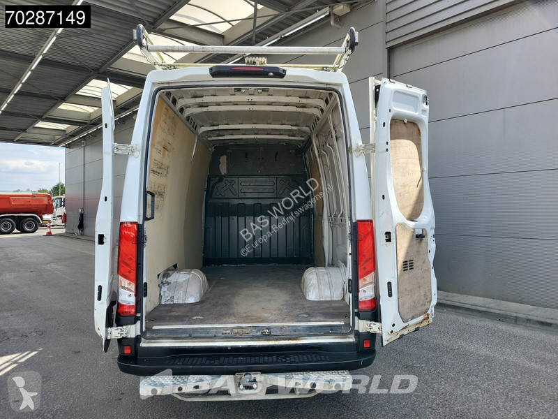 Autoutilitară Iveco 35C18 3.0L Dubbellucht L2H2...
