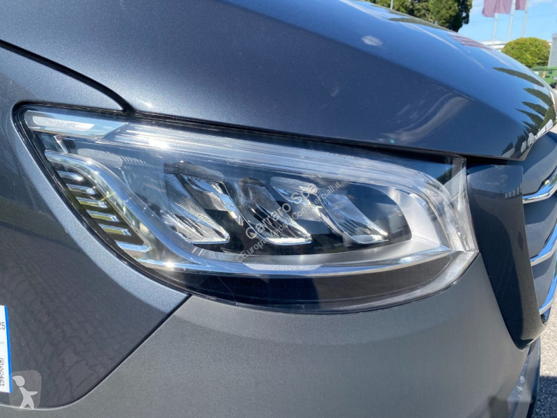 Autoutilitară Mercedes Furgone Traz. Post