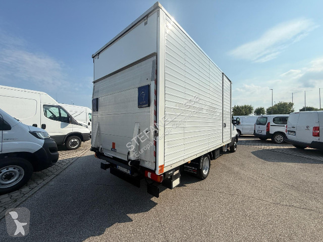 Veicolo commerciale Iveco DAILY 35C14H BOX +...