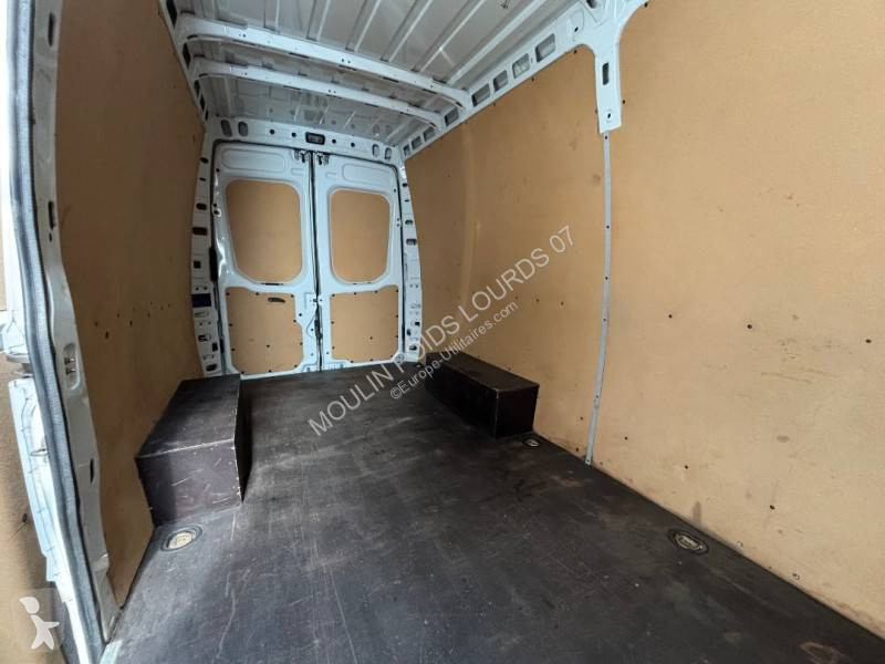Veículo utilitário Iveco