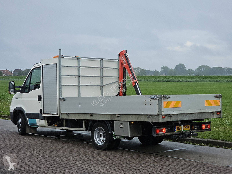 Véhicule utilitaire Iveco 40C15 XL FASSI laadkraan