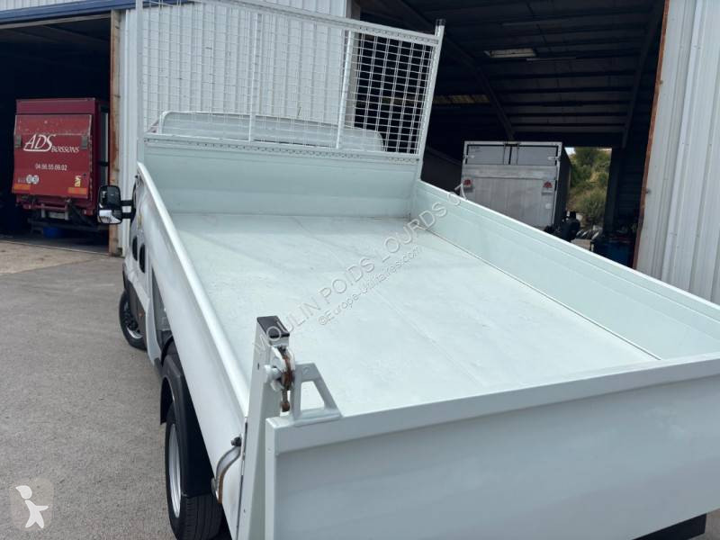 Véhicule utilitaire Iveco