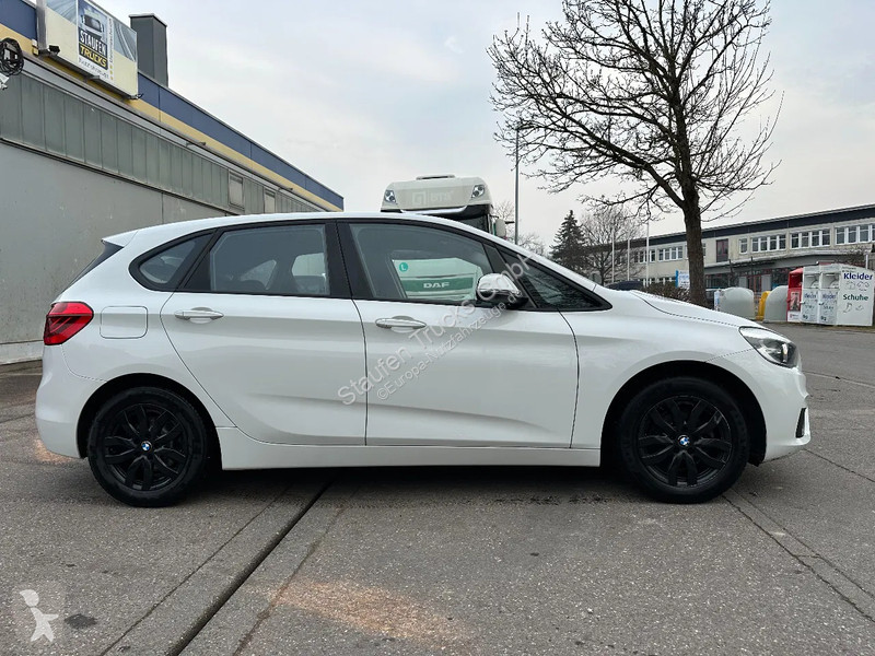 Nyttofordon BMW 216i Active...