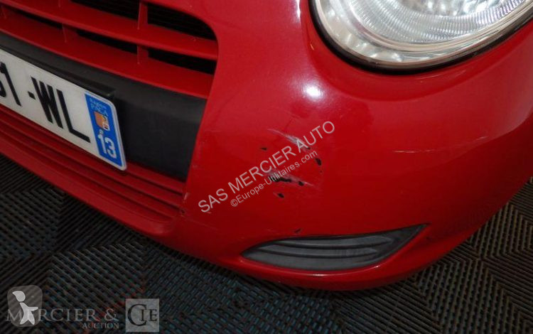 Autoutilitară Suzuki