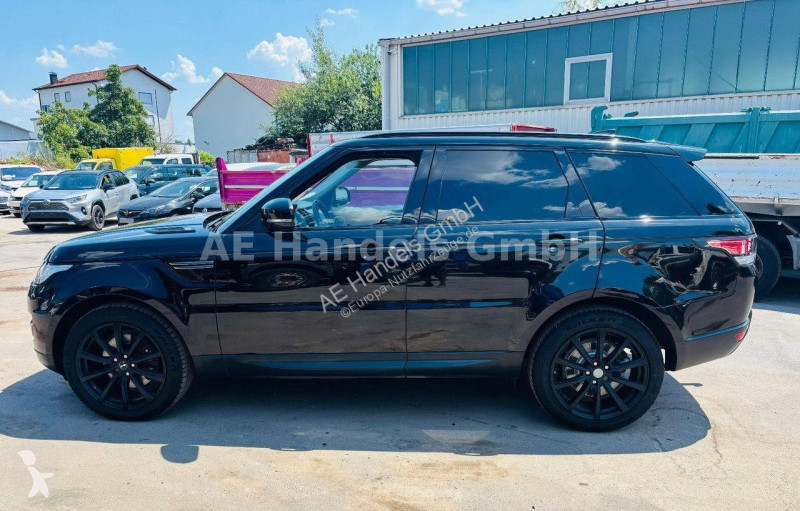 عربة نفعية Land Rover