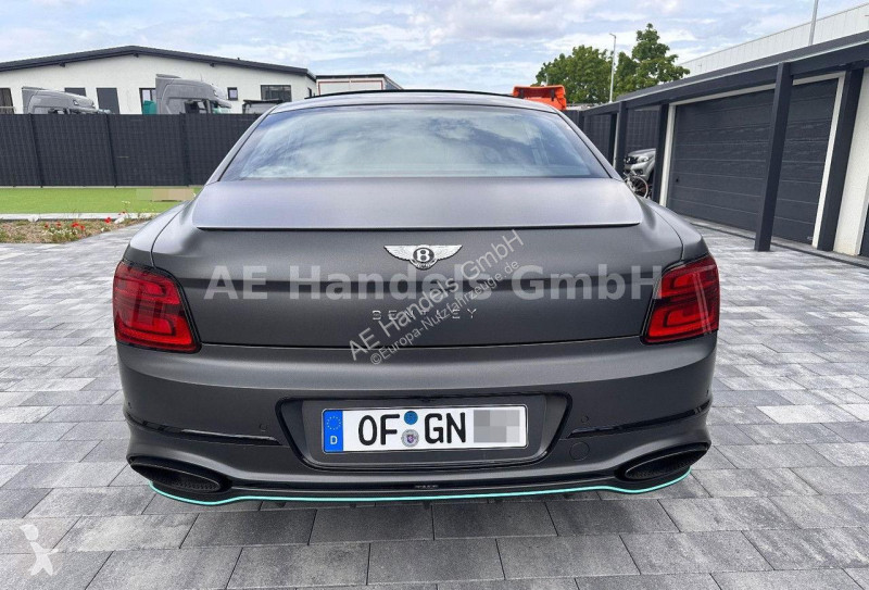 Veicolo commerciale Bentley Flying Spur