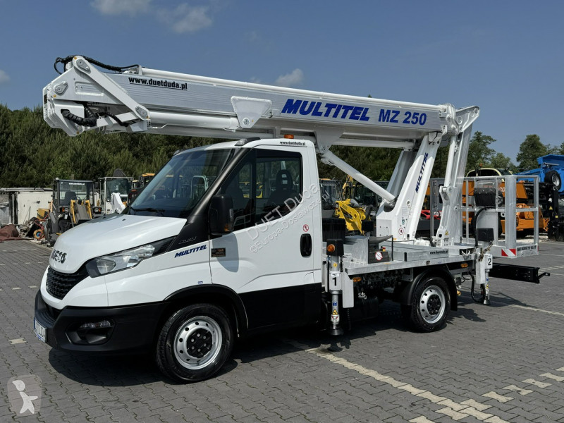 Furgoneta Iveco 35S14