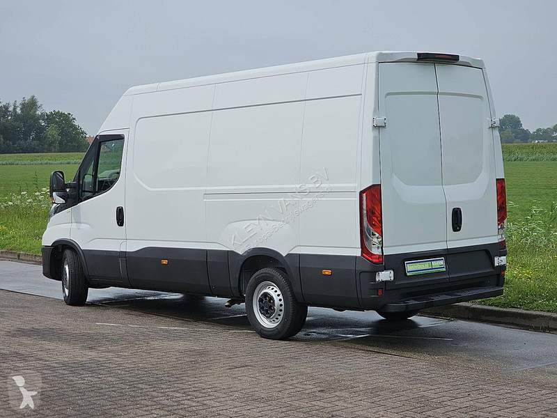 Véhicule utilitaire Iveco 35S14       L2H2...