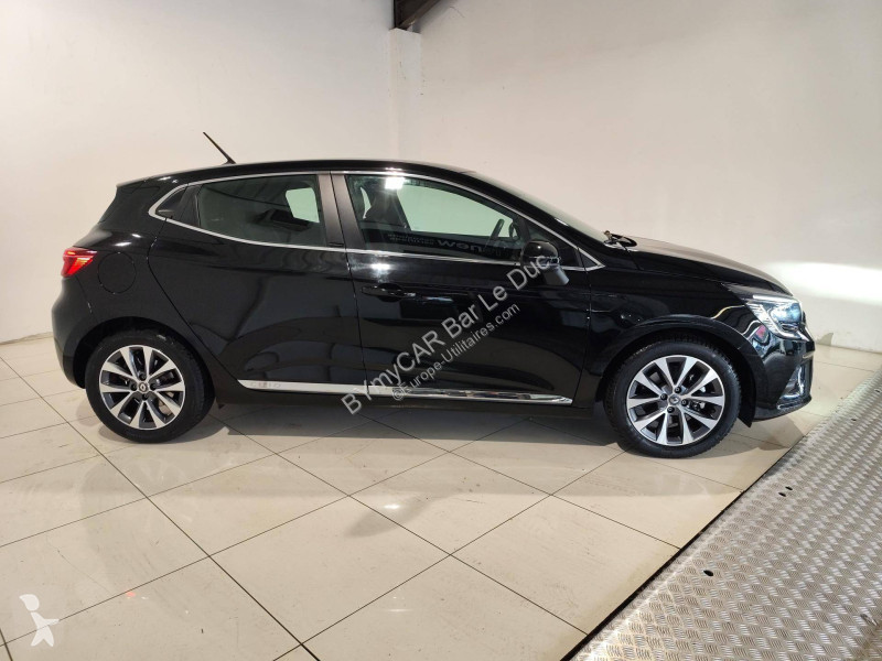 Veicolo commerciale Renault Clio E-Tech 140