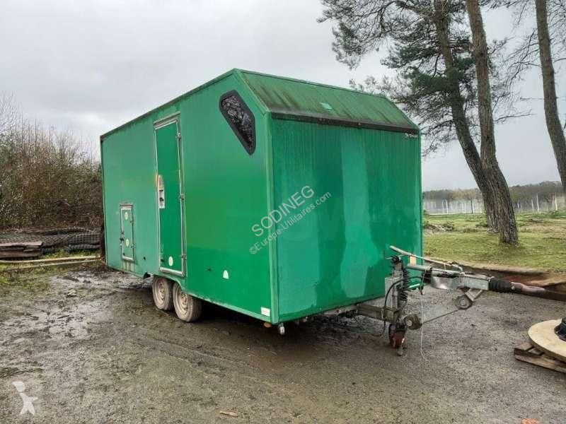 Užitkové vozidlo Gruau  BARAQUE DE CHANTIER...