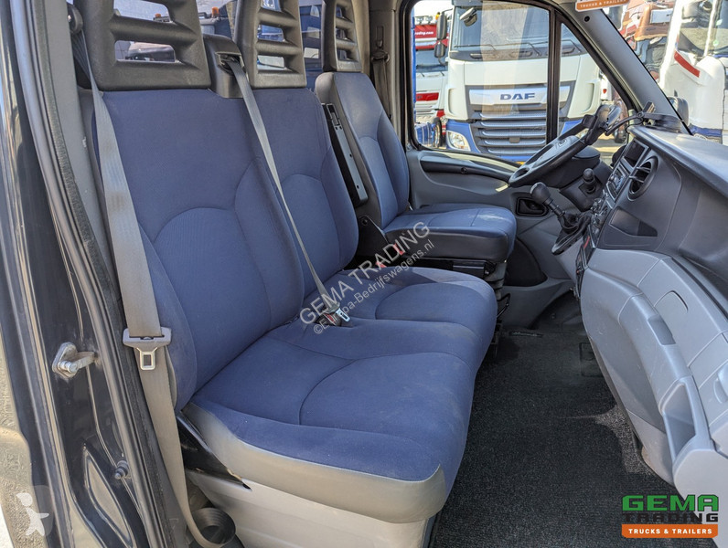 Véhicule utilitaire Iveco 4x2 Euro4 -...