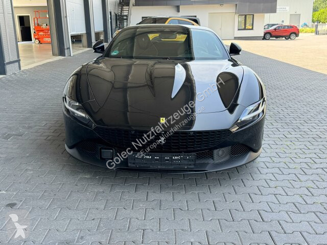 Samochód dostawczy Ferrari Roma Coupe Schwarz