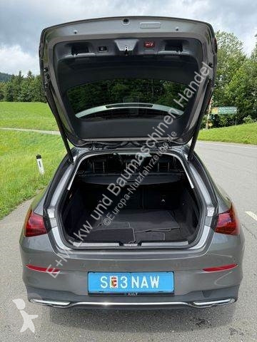Autoutilitară Mercedes CLA 200 CLA -Klasse...