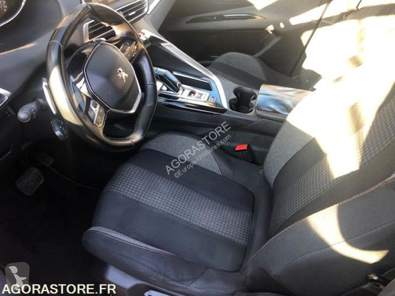 Veicolo commerciale Peugeot blueHdi 120...