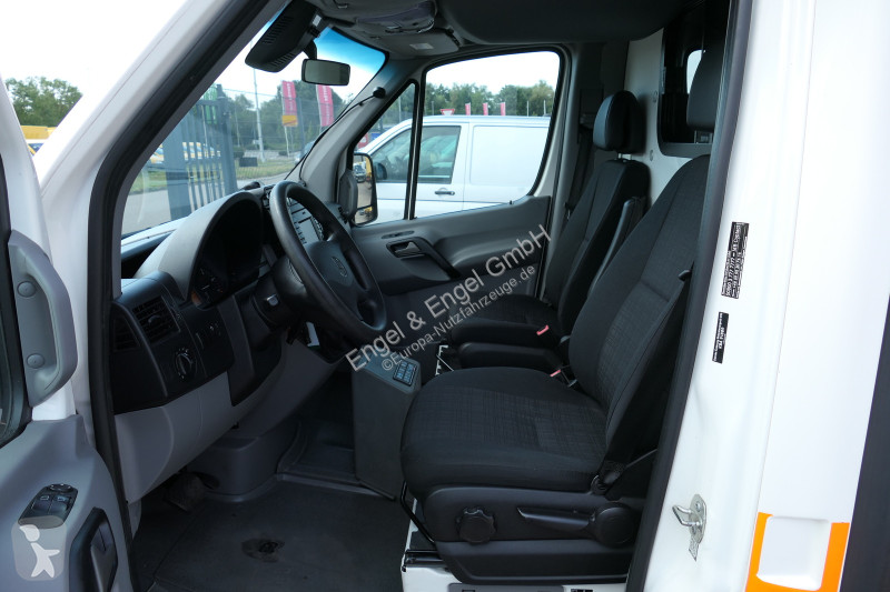 Nyttofordon Mercedes 319 Sprinter 6-Zylinder...